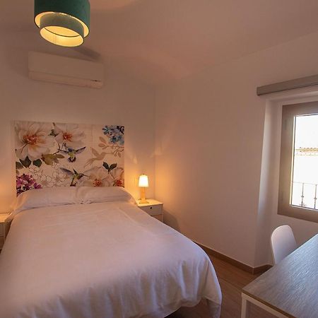Apartamentos Turisticos Abrilymarzo Caces Kültér fotó